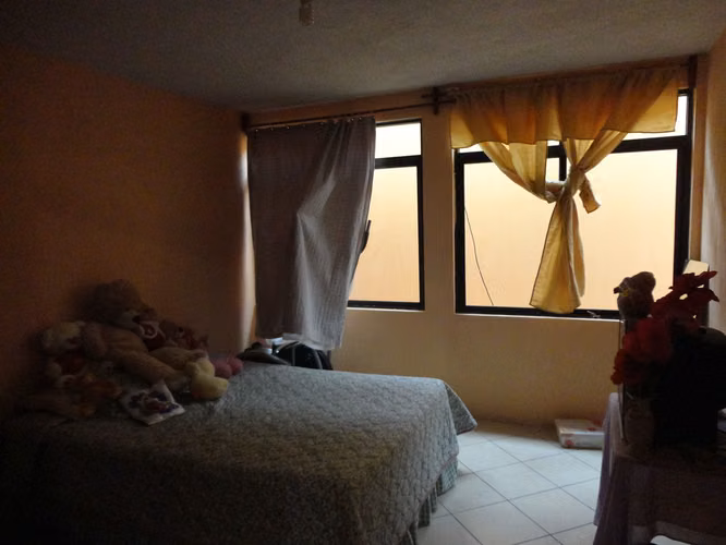Vendo Casa en Los Olivos, zona 18 | ACODI