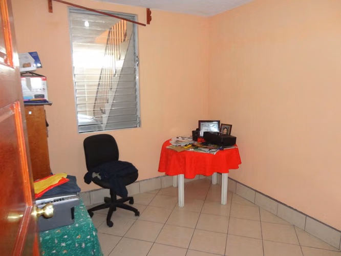Vendo Casa en Los Olivos, zona 18 | ACODI