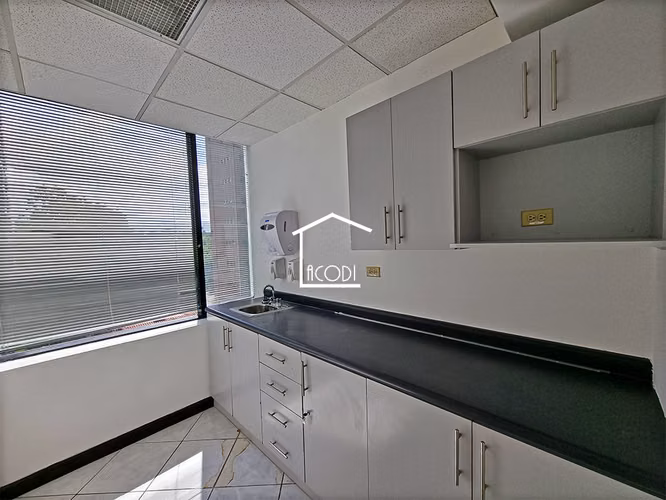 Vendo Oficina en zona 14 | ACODI