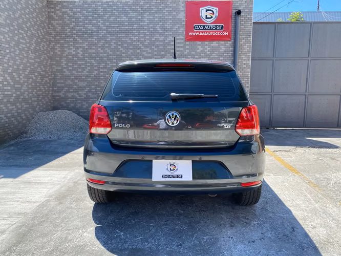 Volkswagen Polo Mecánico de Agencia Modelo 2018