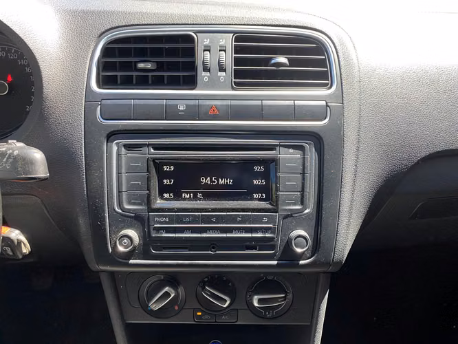 Volkswagen Polo Mecánico de Agencia Modelo 2018