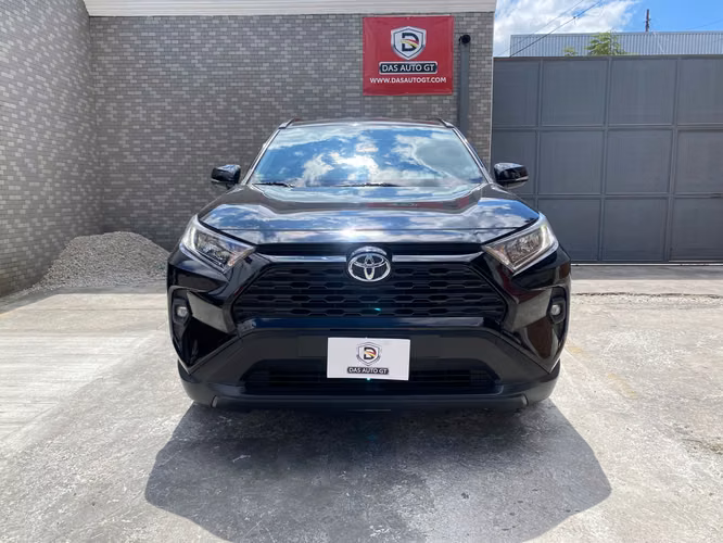 Toyota Rav4 4x2 Automática de Agencia Modelo 2024