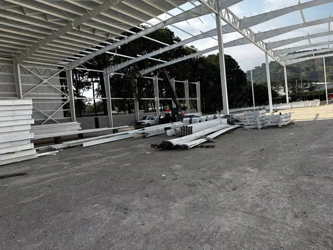 RENTO / ALQUILO BODEGA - 8,000 M2, SOBRE CARRETERA AMATITLAN - PALIN, 11 MTRS AL HOMBRO