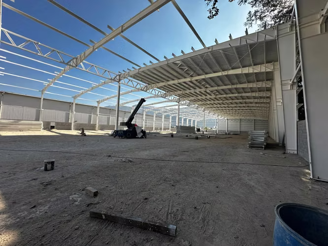 RENTO / ALQUILO BODEGA - 8,000 M2, SOBRE CARRETERA AMATITLAN - PALIN, 11 MTRS AL HOMBRO