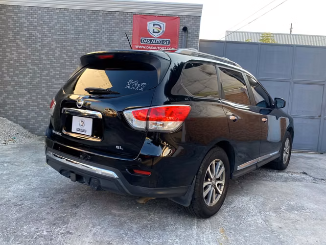 Nissan Pathfinder Platinum 4x2 Importado Modelo 2013