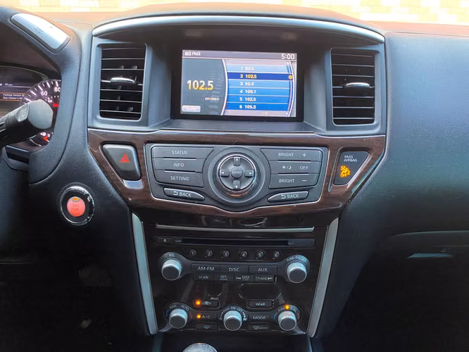 Nissan Pathfinder Platinum 4x2 Importado Modelo 2013