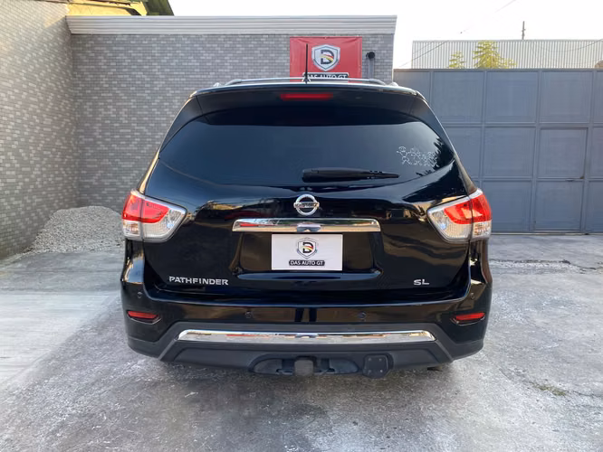 Nissan Pathfinder Platinum 4x2 Importado Modelo 2013