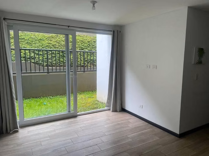 Apartamento en Venta en Bari Fraijanes