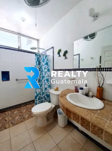 VENDO Chalet frente a la playa Gariton, Monterrico km 135 - Imagen 7