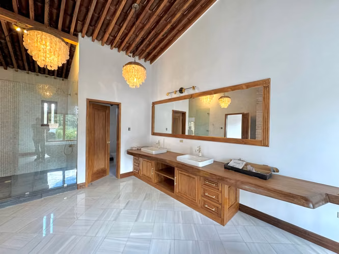 Exclusiva Casa con piscina en Panorama a 5 minutos de Antigua | Increible vista al volcán - Imagen 16