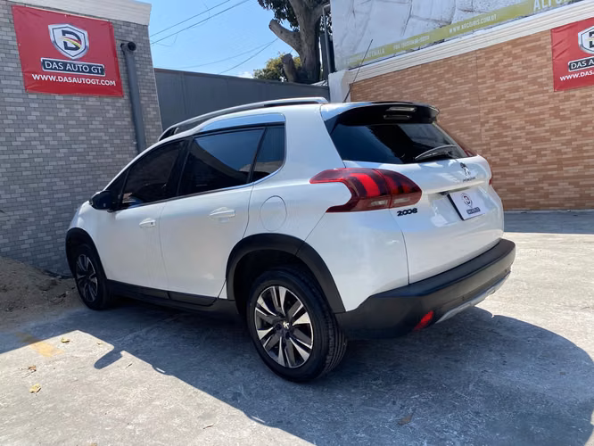 Peugeot 2008 Allure 4x2 Automática de Agencia Modelo 2018