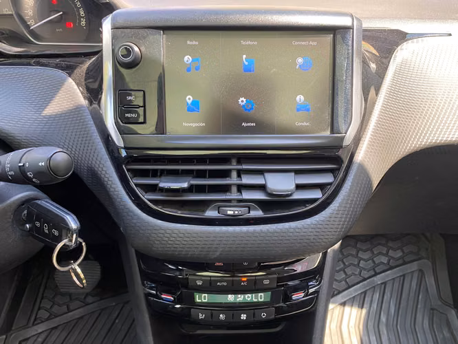 Peugeot 2008 Allure 4x2 Automática de Agencia Modelo 2018