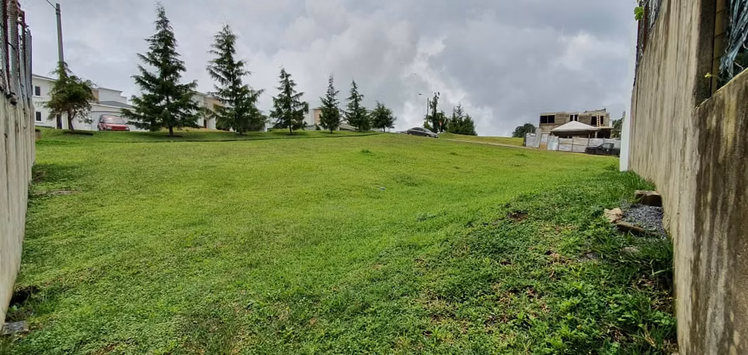 Terreno en Venta en Condominio de Carretera a El Salvador, La Fontana