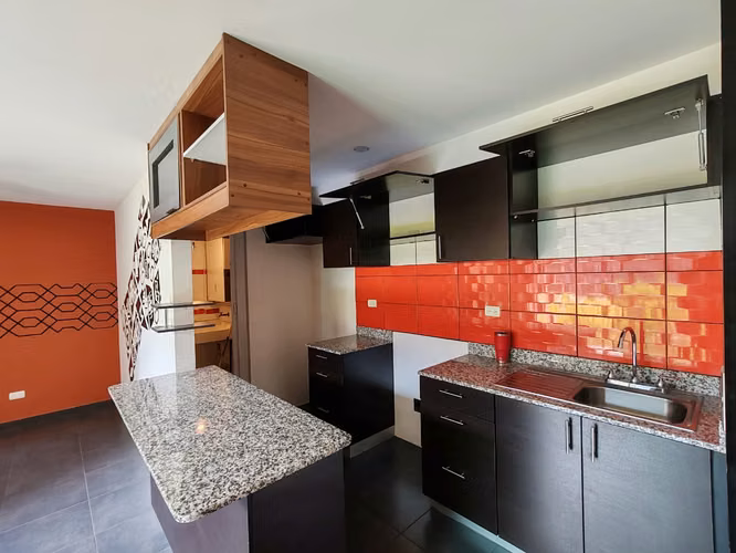 VENDO APARTAMENTO MARISCAL UNO UNO ZONA 11 - Imagen 10