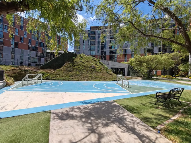 VENDO APARTAMENTO MARISCAL UNO UNO ZONA 11 - Imagen 2