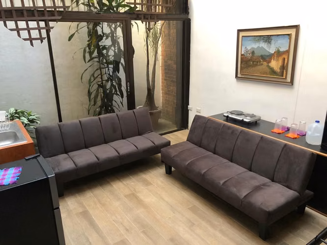 Renta de Casa de 5 habitaciones en San Rafael 1 CAES Pegado al Hilton
