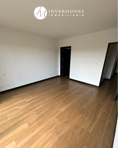 Casa en venta de 3 Dormitorios en Zona 13