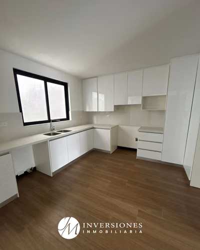 Casa en venta de 3 Dormitorios en Zona 13