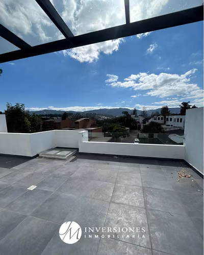 Casa en venta de 3 Dormitorios en Zona 13
