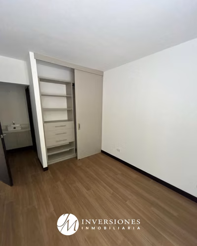 Casa en venta de 3 Dormitorios en Zona 13