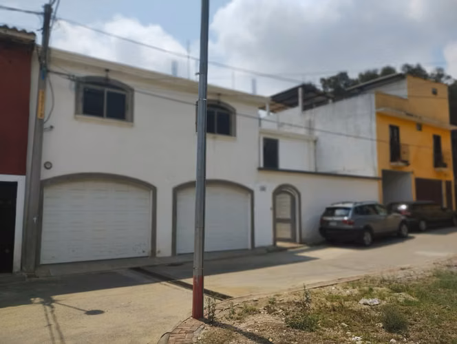 Casa en Residencial Vistas de Florencia | Santa Lucía Milpas Altas