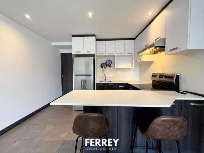 Apartamento en renta o venta en zona 15 VH1 Edificio HEXA