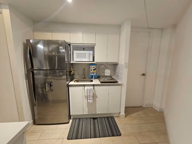 Apartamento amueblado en Zona 4 - Imagen 3