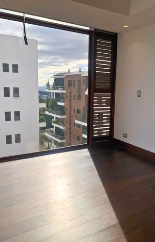 ZONA 15 EDIFICIO BOSCO Apartamento en Alquiler