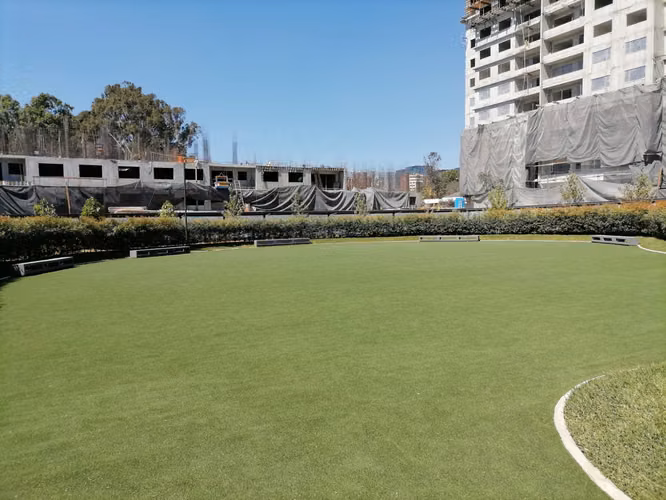 Amplio Apartamento en Renta en zona 14 Edificio Segheria