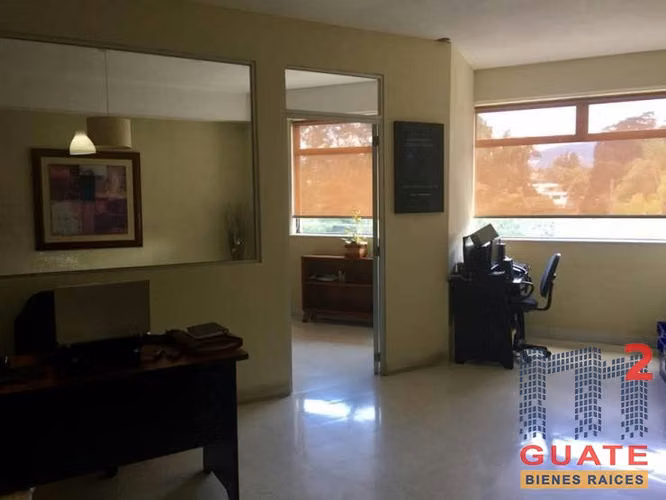 Office in Income, Area 14 (R10242)