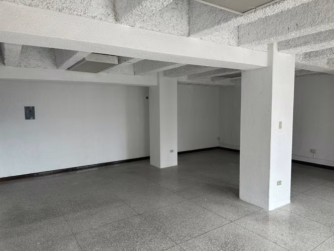 Oficina en renta en zona 4 - Edificio El Angel