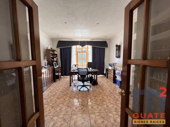 Vendo Casa en condominio en Zona 16