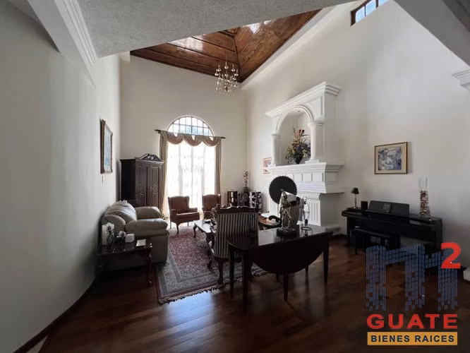 Vendo Casa en condominio en Zona 16