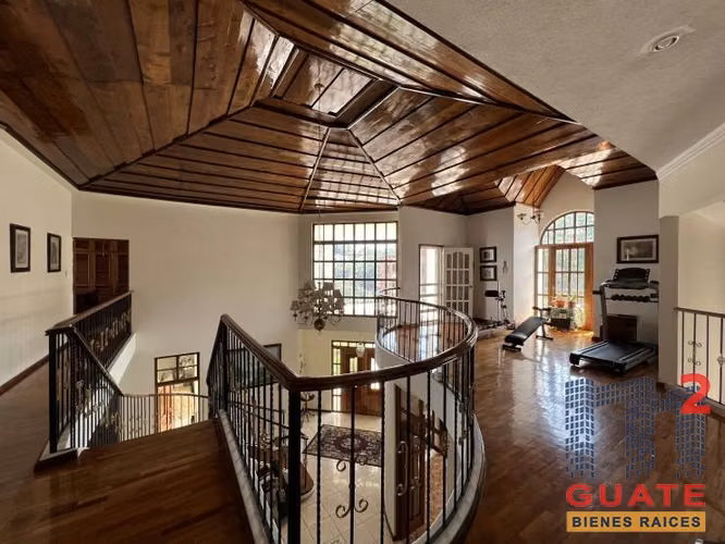Vendo Casa en condominio en Zona 16