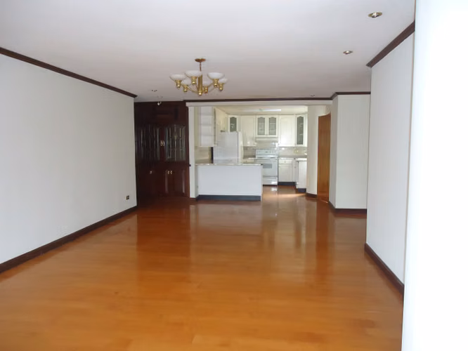 ESPACIOSO APARTAMENTO EN VENTA ZONA 15 VISTA HERMOSA 2