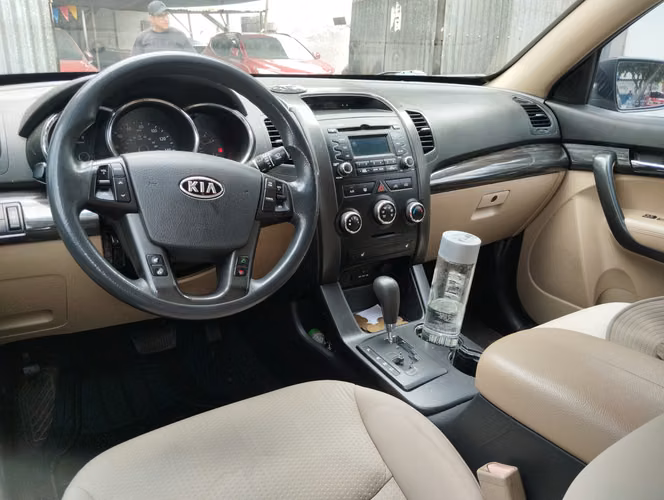 Kia Sorento LX M. 2012 Financiamiento Privado