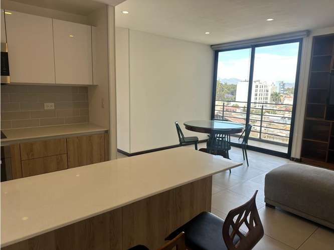 Apartamento Semi-Amueblado  en Renta / Venta Zona 10 - Imagen 4