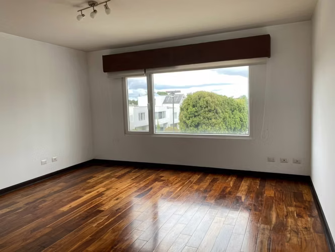 Zona 16 CAMPOS DE SAN ISIDRO  CASA EN VENTA - Imagen 7