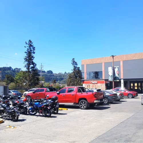VENTA Y ALQUILER DE LOCAL EN PINABETES