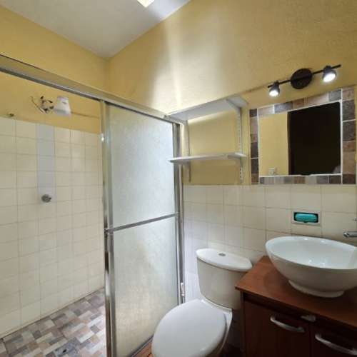 Casa Sola Residencial en Venta Zona 5 Ciudad Guatemala - Imagen 14