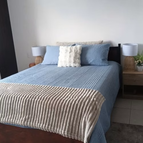 Apartamento Amueblado en Renta Zona 11 Parque San Jorge - Imagen 12