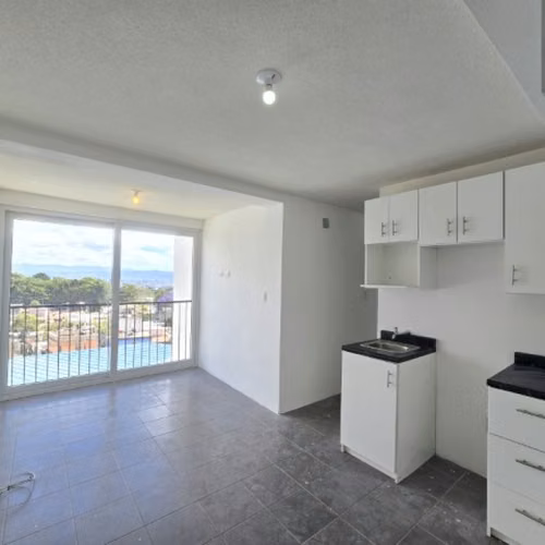 Apartamento en Venta Edificio Berlindo Zona 1 de Mixco - Imagen 3