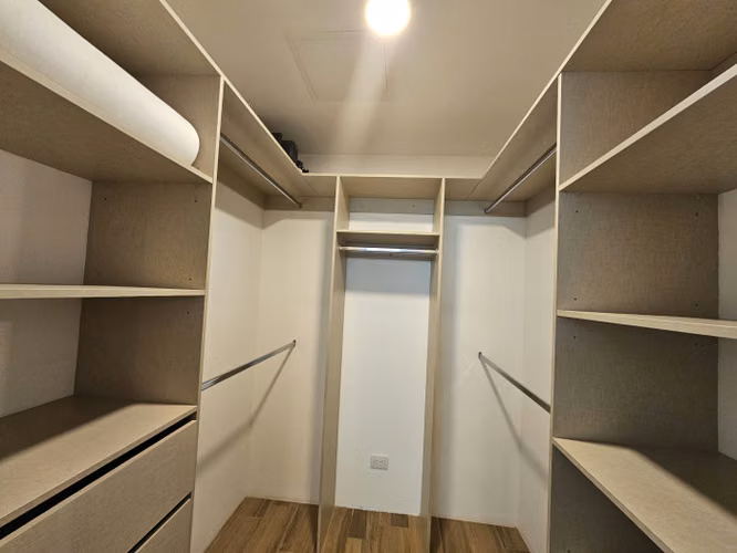 EN VENTA MODERNO APARTAMENTO EN PERIFERICO ZONA 11 - Imagen 6