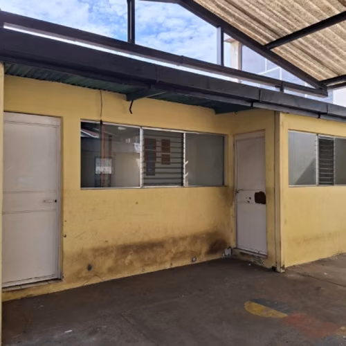 Ofi-Bodega en Venta San Cristóbal Zona 8 de Mixco
