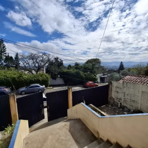 Ofi-Bodega en Venta San Cristóbal Zona 8 de Mixco