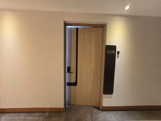 OFICINA EN RENTA EN ZONA 10, EDIFICIO RENOVATTI