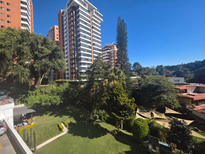 Z. 14 IBIZA VENDO APTO. 137M² 2 DORM. 2 BAÑOS, 2 ESTACIONAMIENTOS, BODEGA US$275,000