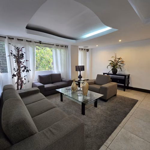 Apartamento Amueblado en Renta o Venta en Zona 10