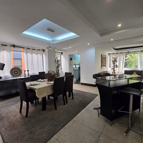 Apartamento Amueblado en Renta o Venta en Zona 10