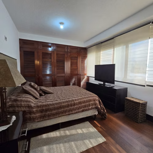 Apartamento Amueblado en Renta o Venta en Zona 10